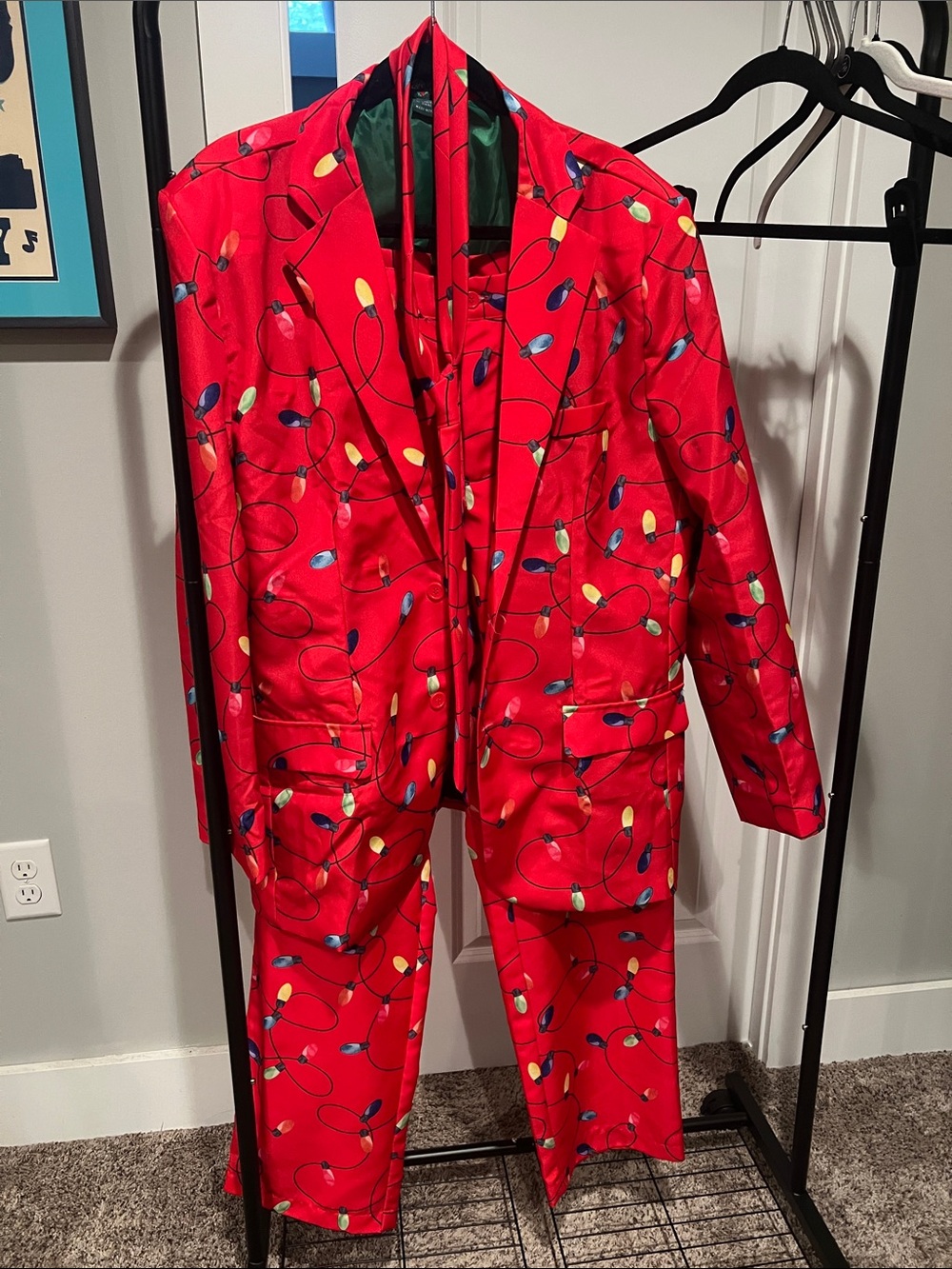 Mens Red Holiday Light-Print Pajama Set
